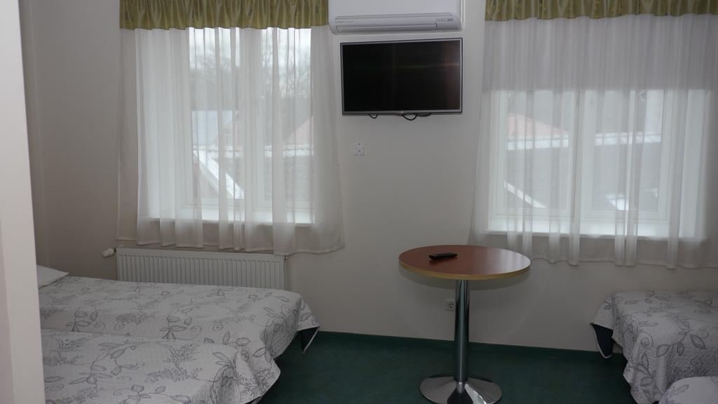 Hommiku Guesthouse Pärnu Værelse billede